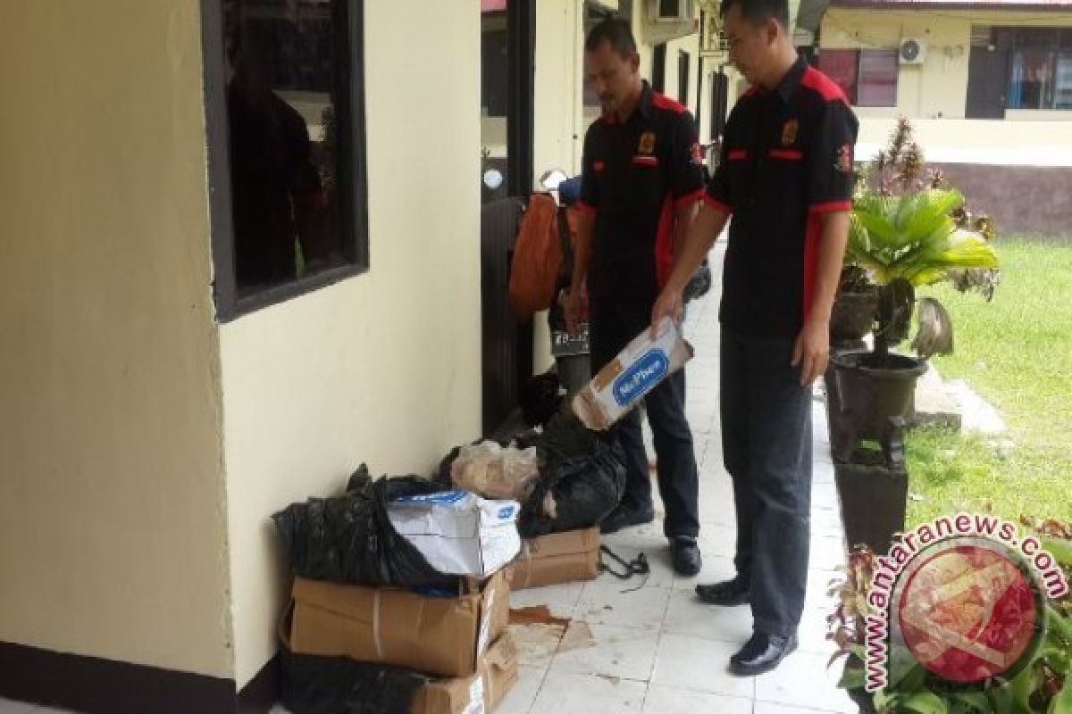 Polres Sanggau Bekuk Penyelundup Daging Sapi Ilegal 