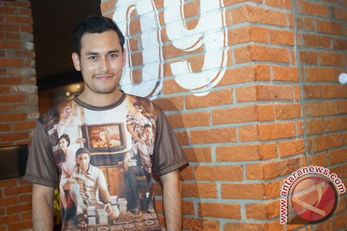 Arifin Putra dapat pengalaman baru main film komedi