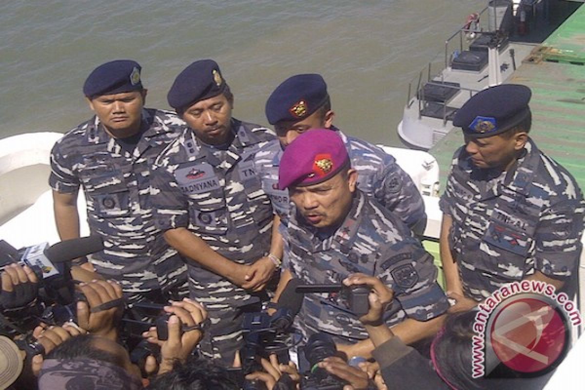 Pangkalan Utama TNI AL V/Surabaya tangkap kapal bermuatan ilegal
