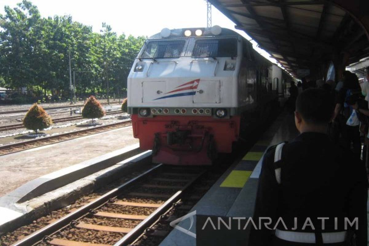 Pemudik dari Stasiun Jember Masih Sepi