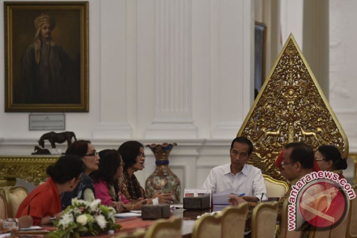 Presiden Jokowi terima pengurus Komnas Perempuan