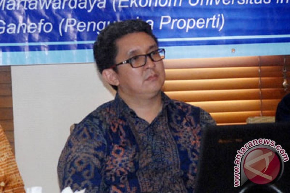 Jokowi`s B100 vision difficult to achieve: Indef