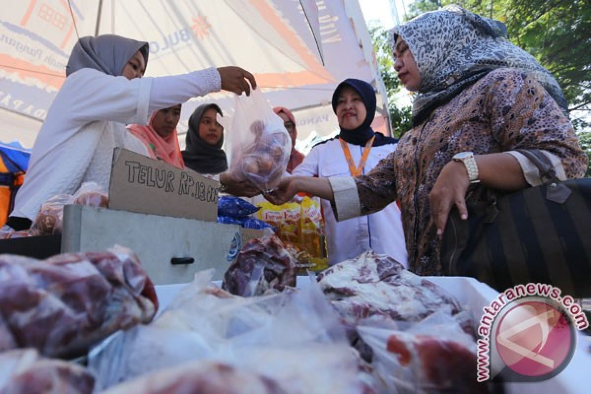 300 kilogram daging sapi beku habis terjual di Lebak