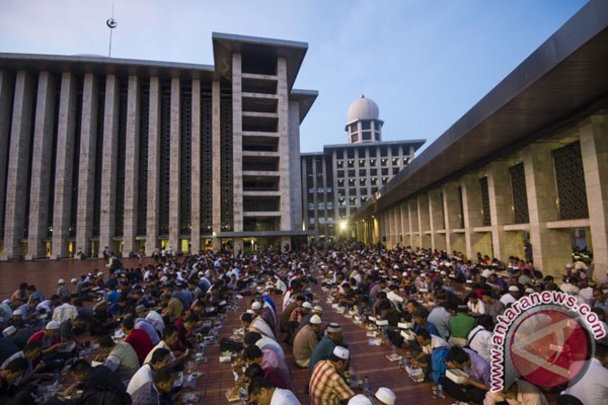Masjid Istiqlal titik kumpul massa pendemo