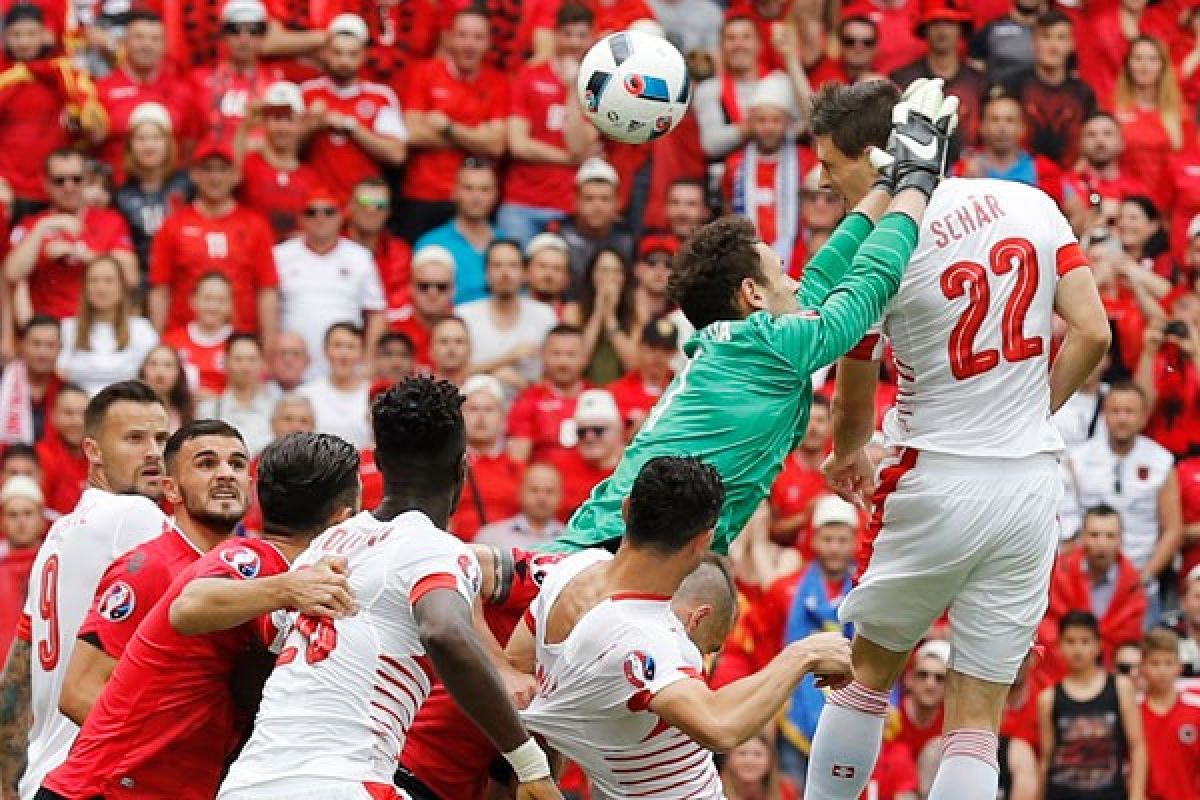 EURO 2016: Fabian Schaar buktikan Swiss tim serbabisa