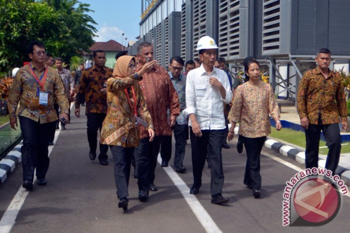 Presiden Jokowi tinjau PLTGU Pesanggaran dan Benoa