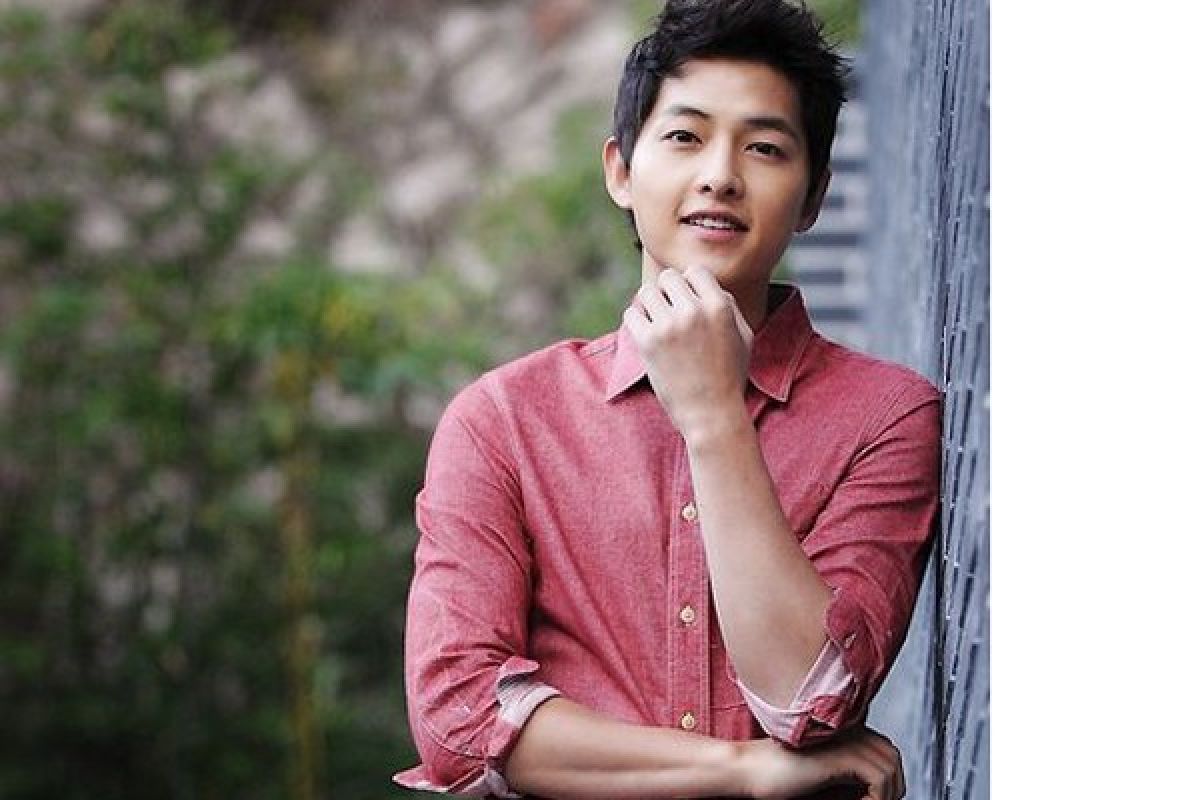 Song Joong-ki rayakan 10 tahun berkarir dengan jumpa penggemar