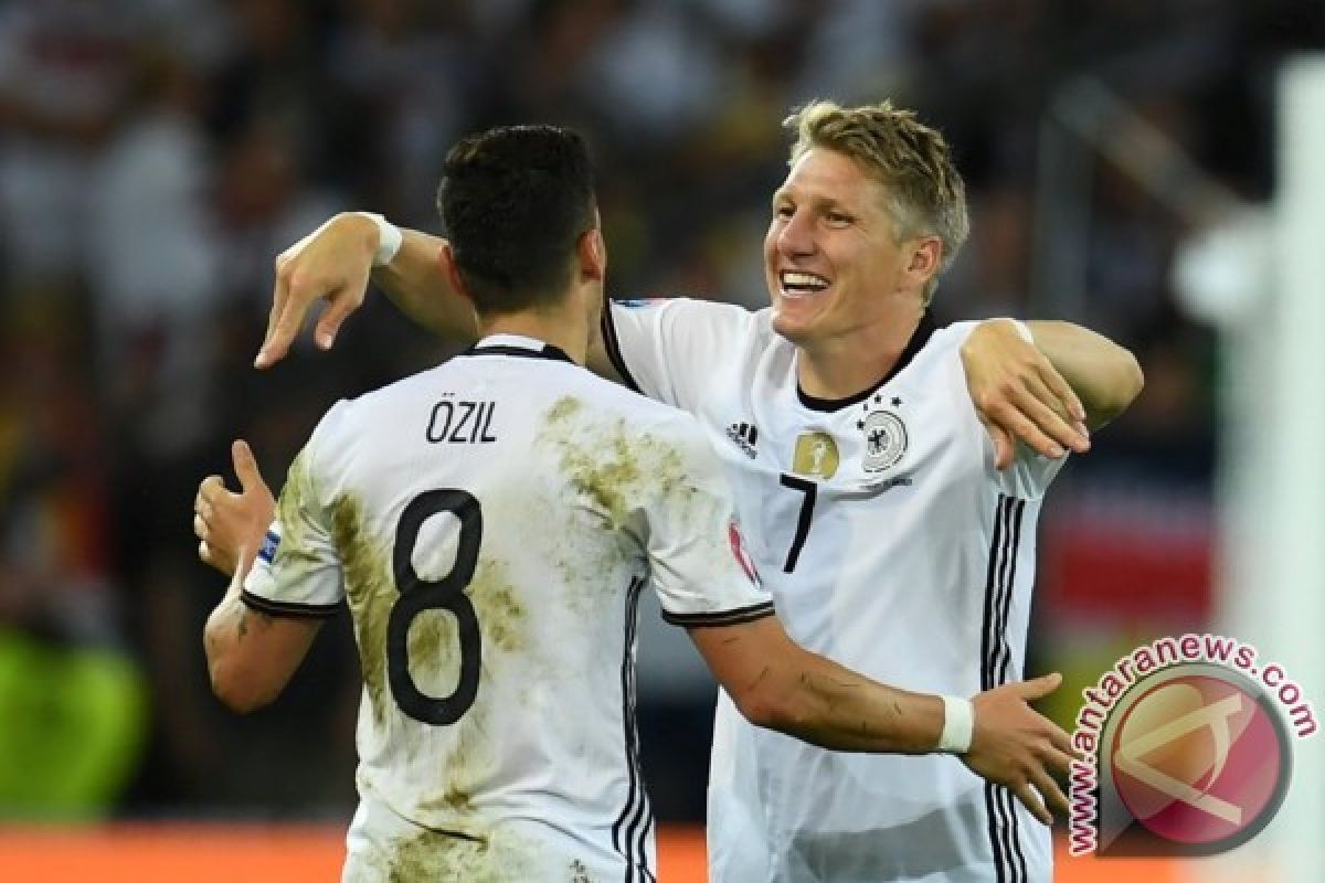 Tangis Schweinsteiger di laga terakhirnya untuk Jerman