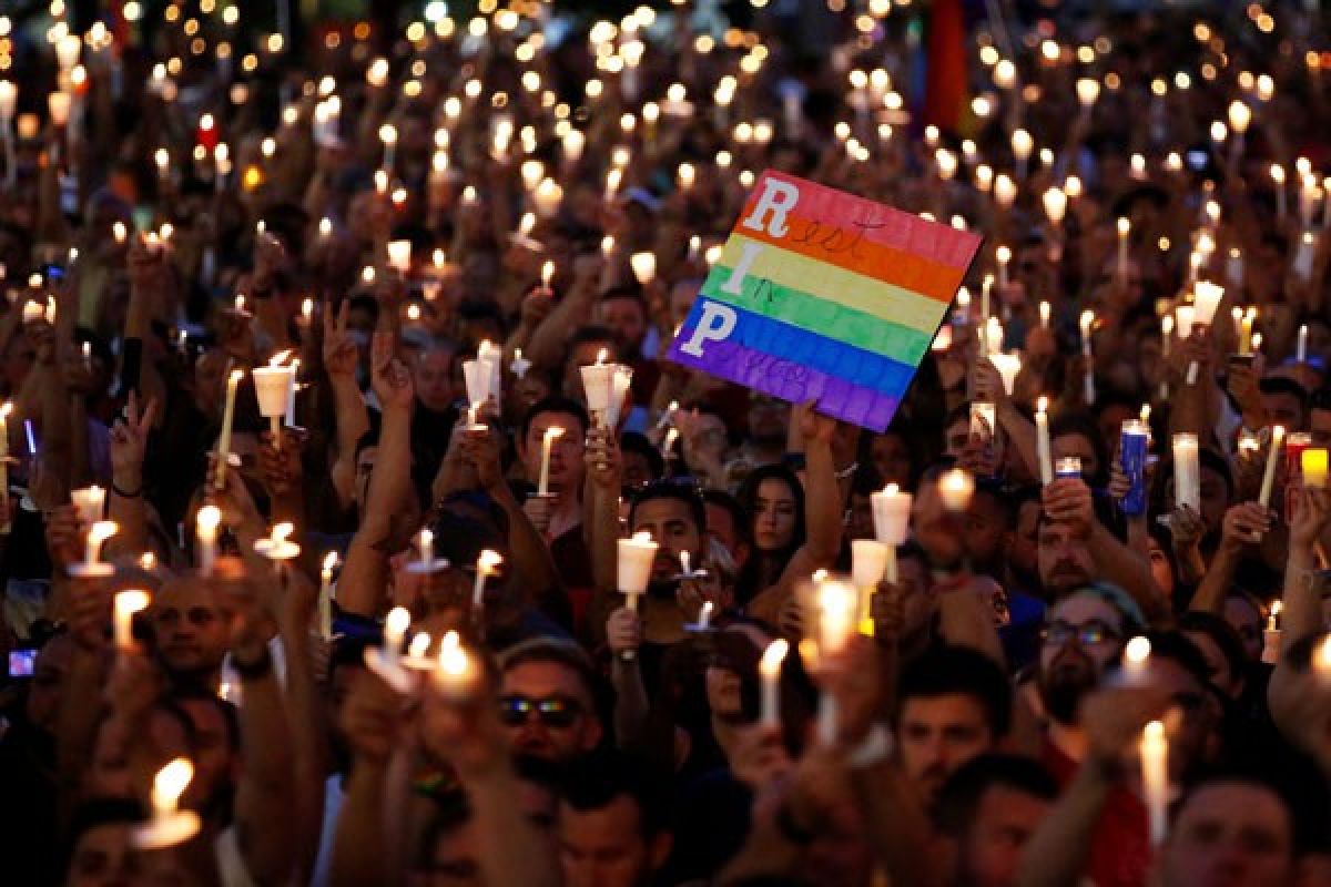 Ratusan orang di Singapura ikut upacara berkabung tragedi Orlando