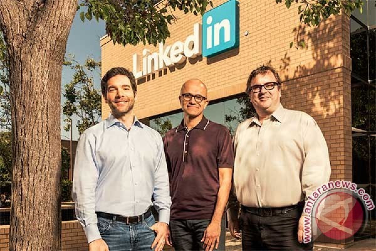  Microsoft akan akuisisi LinkedIn