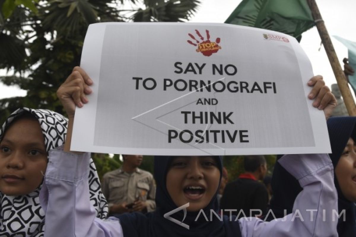 10 Agustus, semua konten pornografi tak bisa diakses