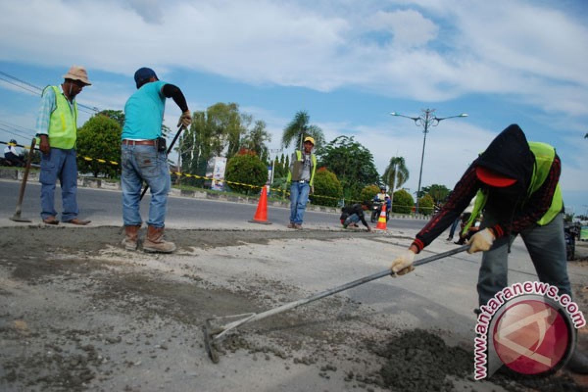 PUPR Pekanbaru minta pemborong IPAL segera perbaiki jalan yang digali