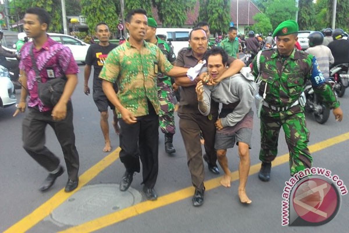 Petugas PN Denpasar Tangkap Tahanan Kabur