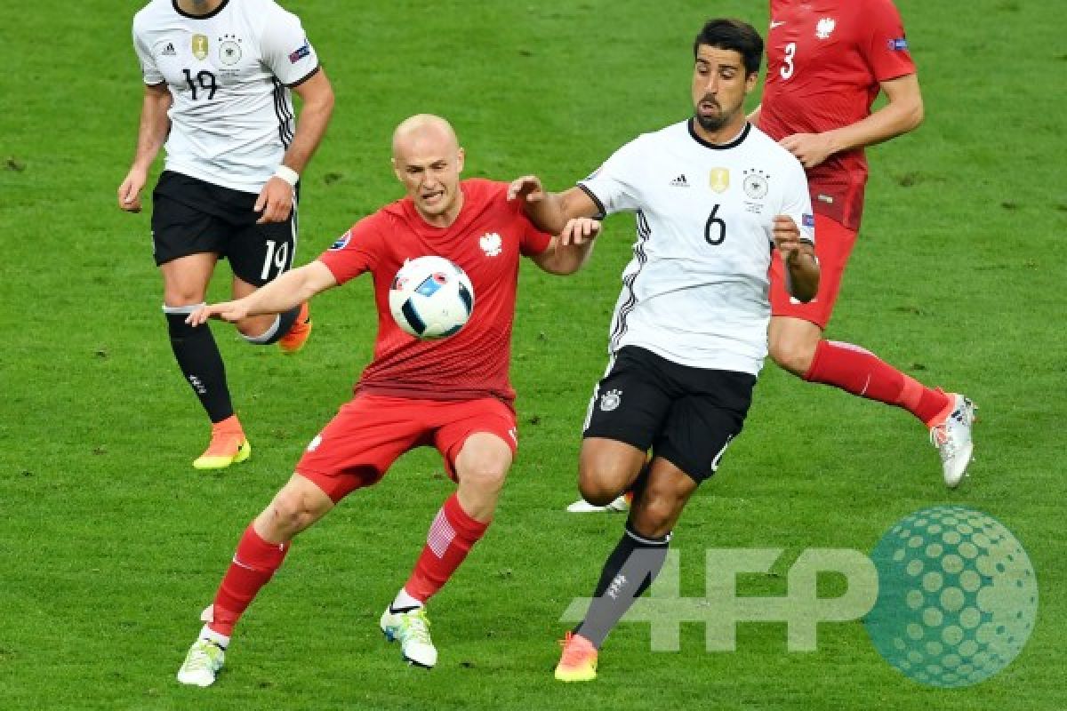 Euro 2016 - Jerman tangguh di belakang tapi tumpul di depan