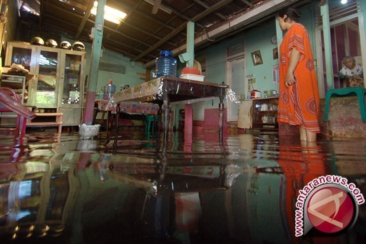 87 Rumah Terendam Banjir di Rao Selatan Pasaman