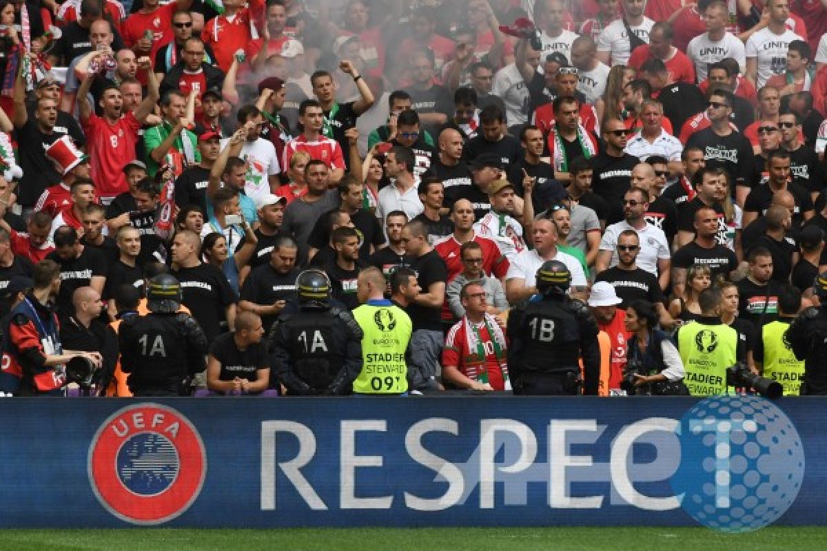Euro 2016 - UEFA hukum Hongaria, Belgia, dan Portugal terkait kerusuhan