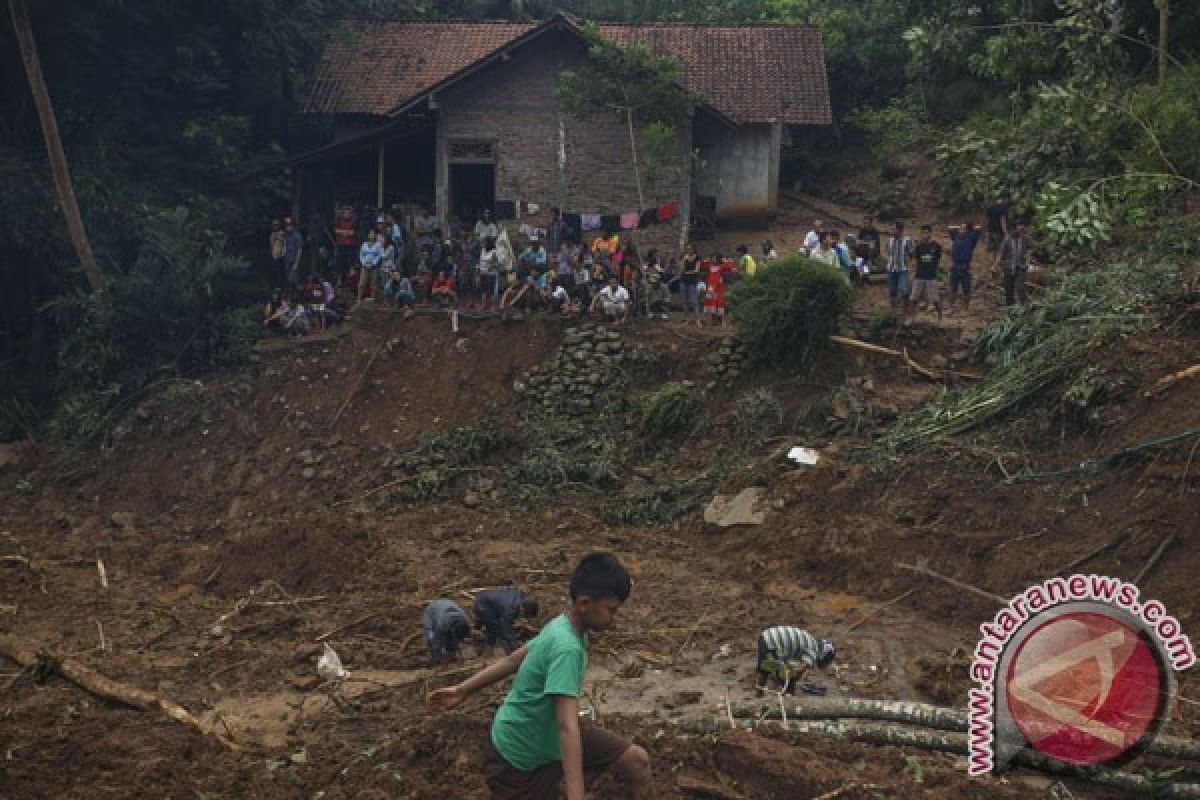 SAR temukan tambahan korban tewas longsor Purworejo