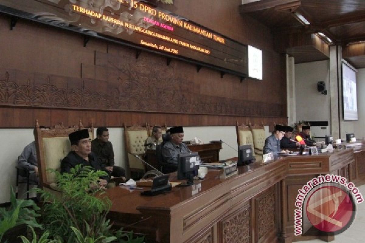  Dewan Bentuk Tiga Pansus