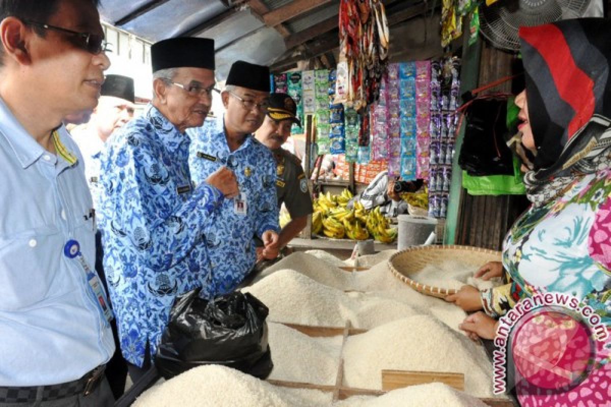 Bupati Sidak Ketersedian Dan Harga Sembako 