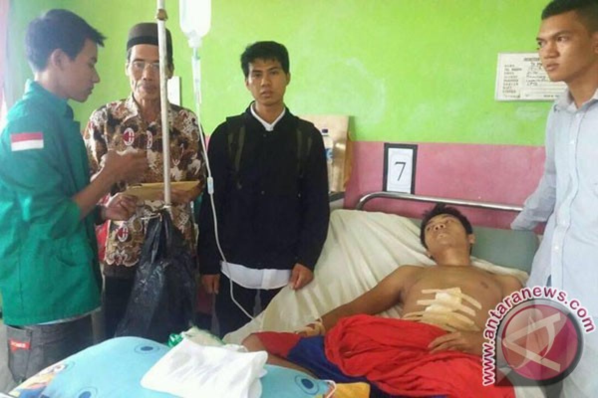 Mahasiswa galang dana untuk korban konflik tambang