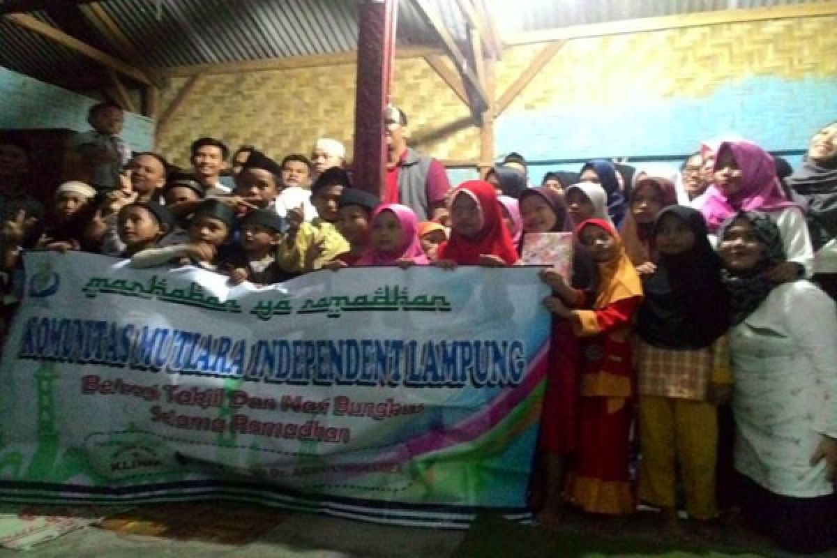 Mahasiswa Lampung Bakti Sosial Ramadan 