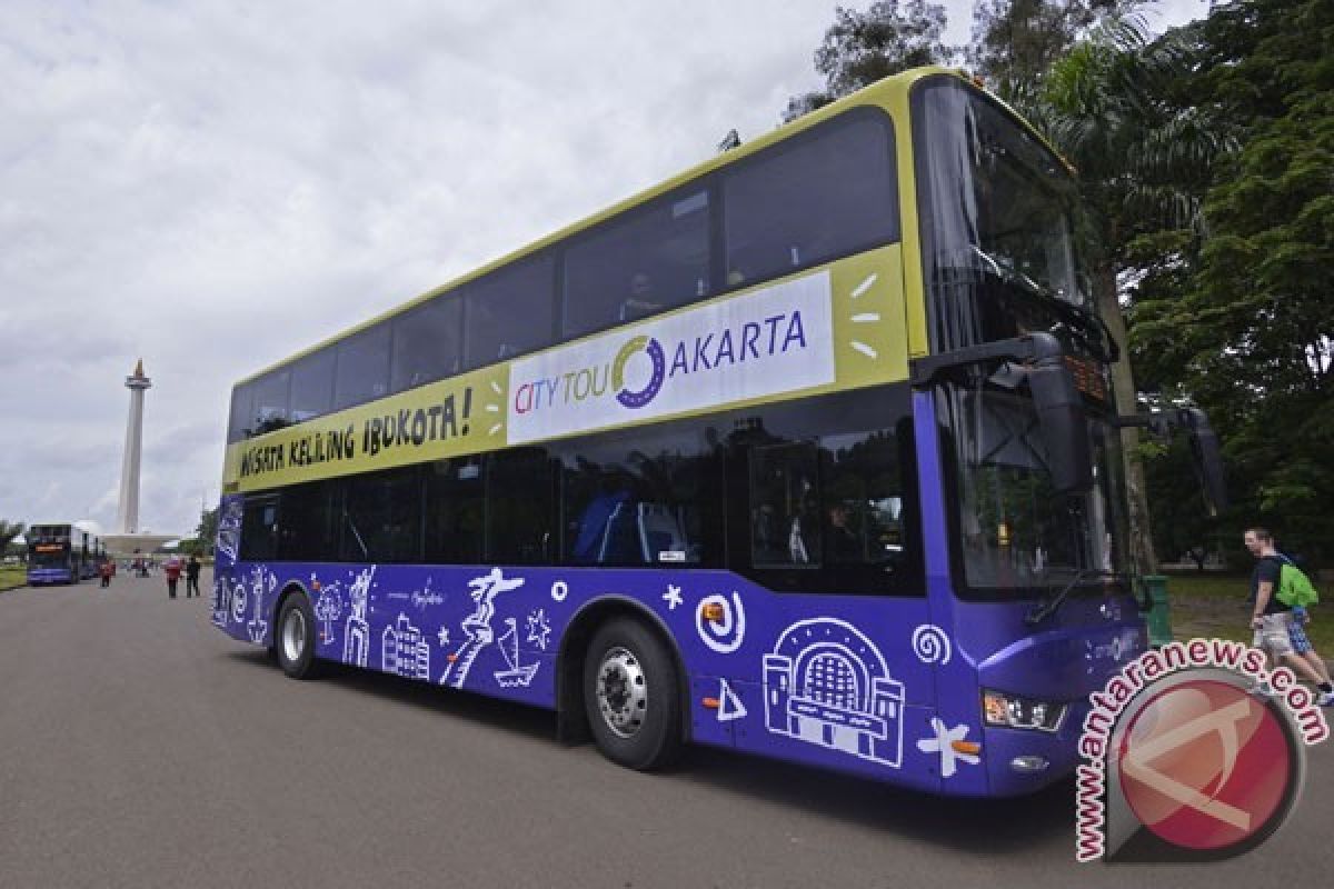 Dishubkominfo Singkawang Sediakan Bus Wisata Pasir Panjang