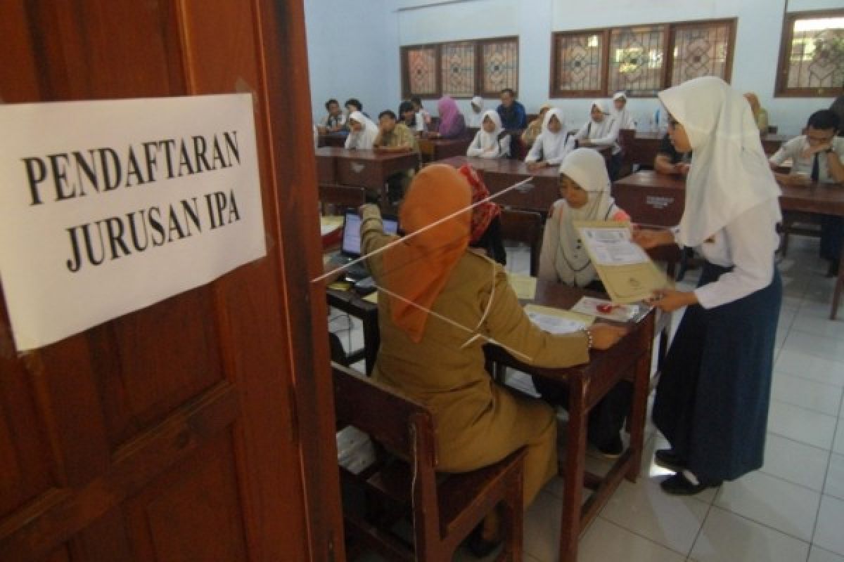 Jateng Pastikan Kesiapan Jaringan PPDB "Online"