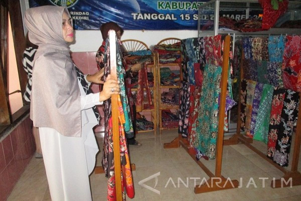 Perajin Kain Batik Kediri 'Kebanjiran' Permintaan  