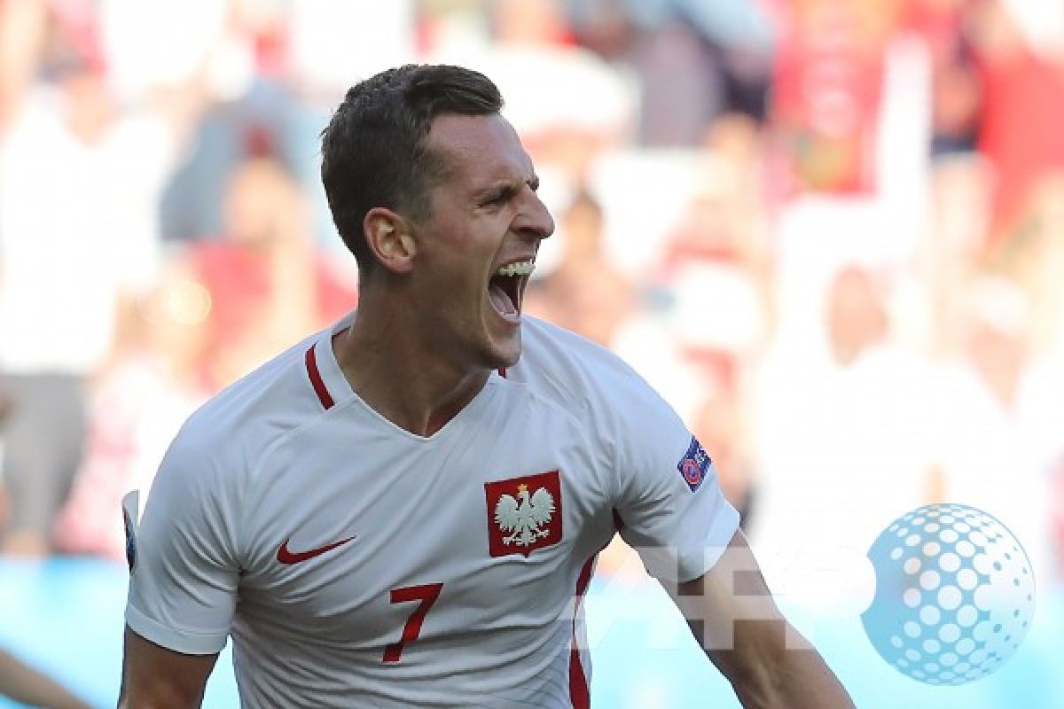 Euro 2016 - Tumbangkan Swiss 6-5 lewat adu penalti, Polandia melaju