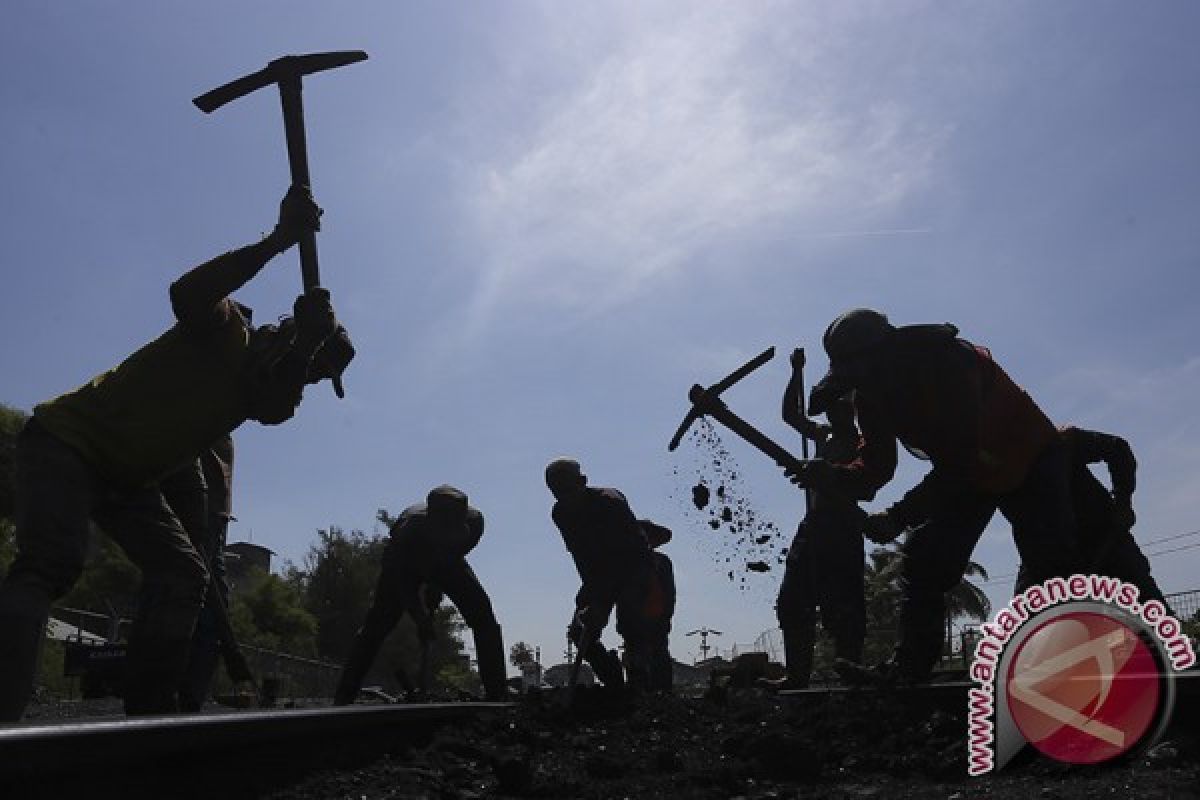 Pemprov Sumsel perbaiki jalan rusak