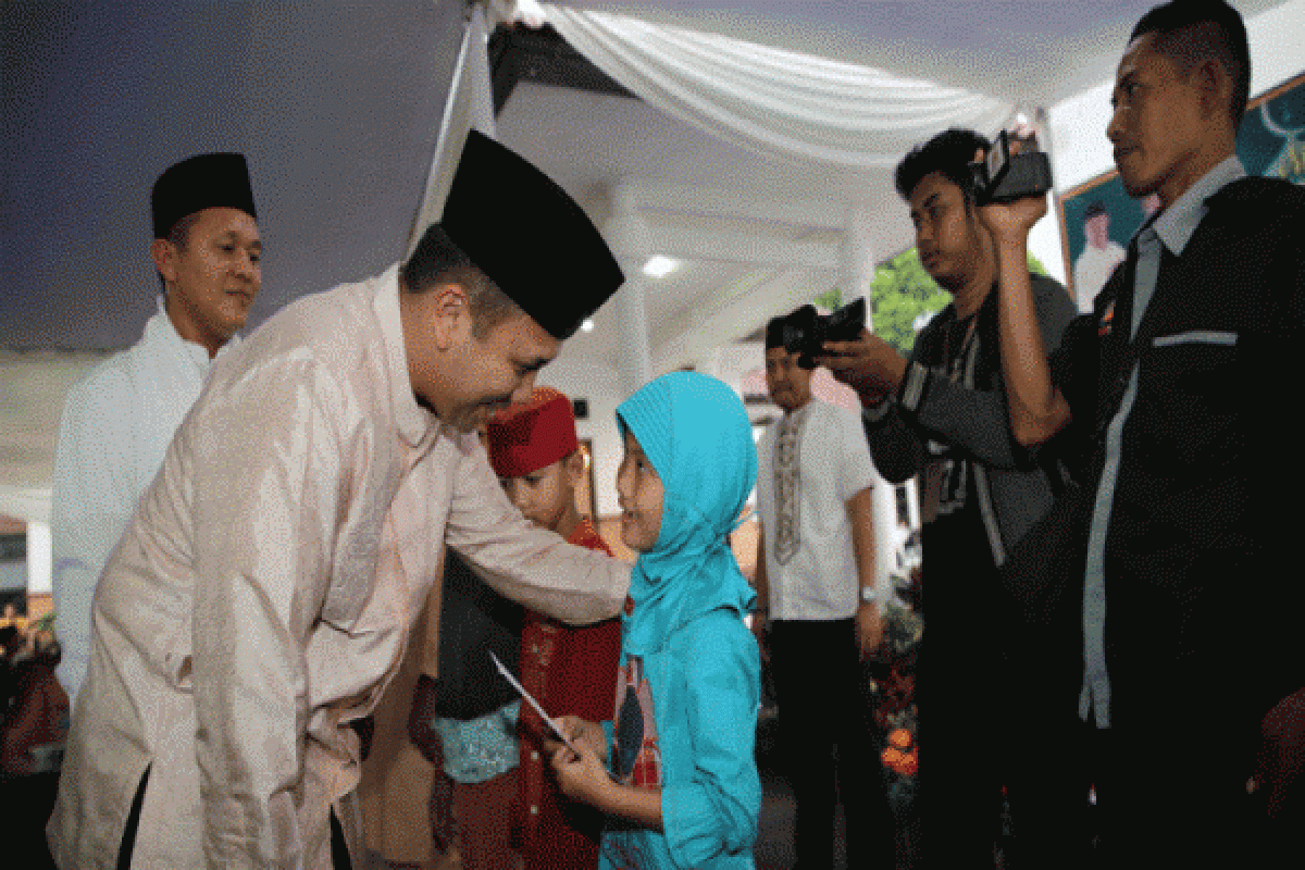 Gubernur Lampung Shalat Idul Fitri Di Saburai 