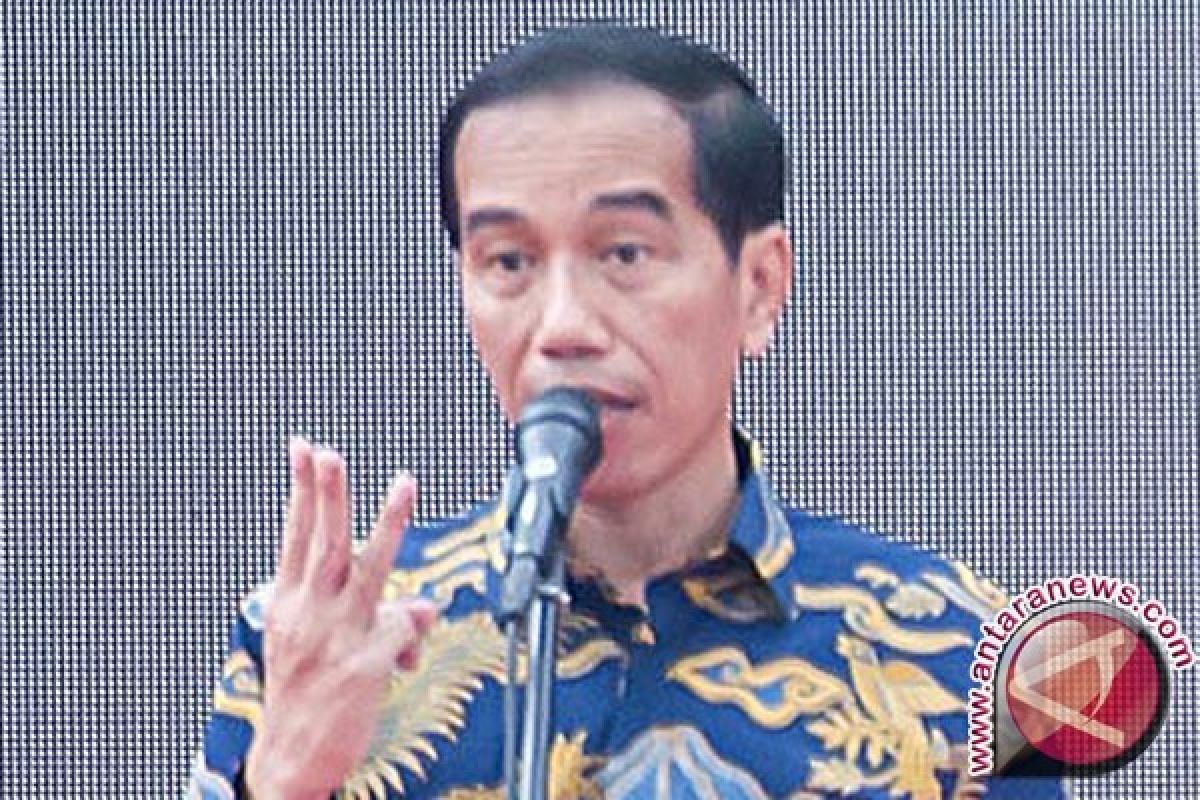Jokowi Lakukan Penambahan 1.800 Hakim
