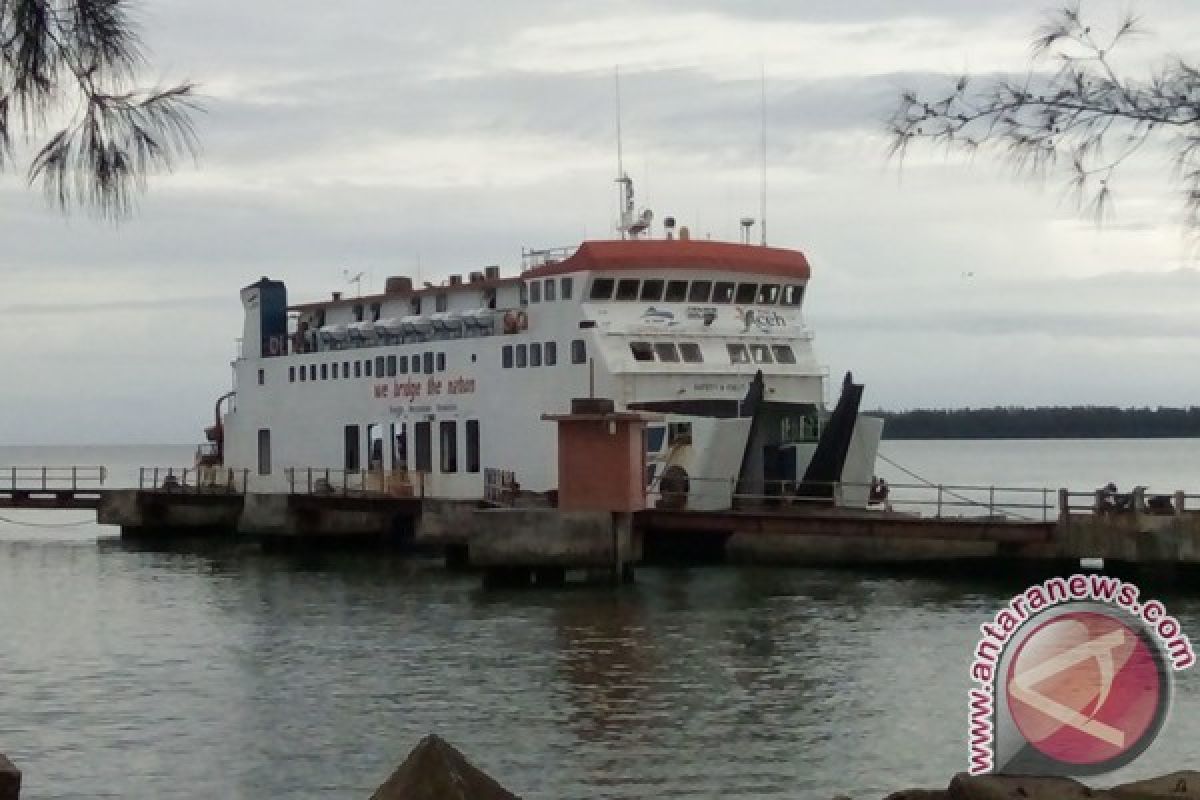 KMP kembali berlayar dari Meulaboh