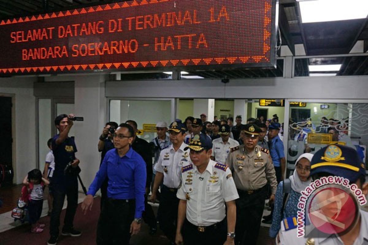 Pengamat: penumpang jangan mengeluh terhadap pengamanan ketat di bandara