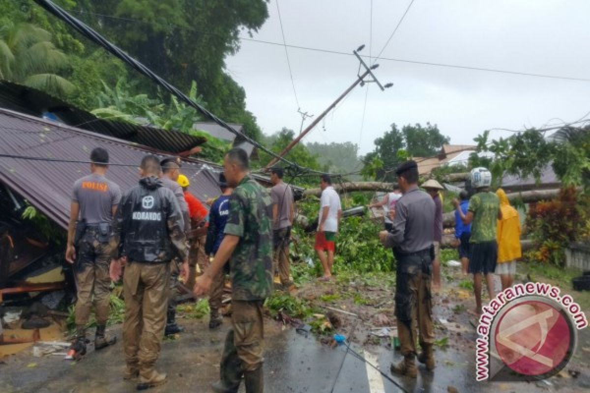  Empat keluarga di Tenyungo Sangihe terisolir 