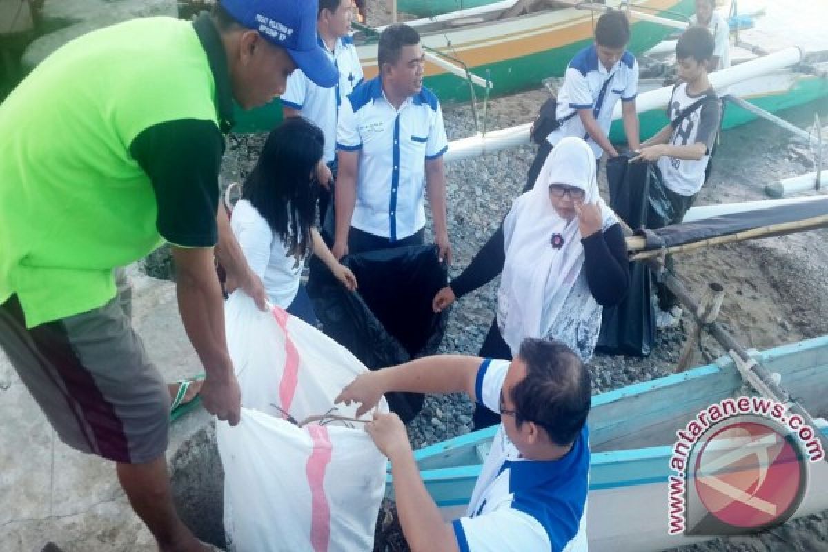 GTG Dan Maqna Hotel Bersih Pantai di Kawasan Wisata Hiu