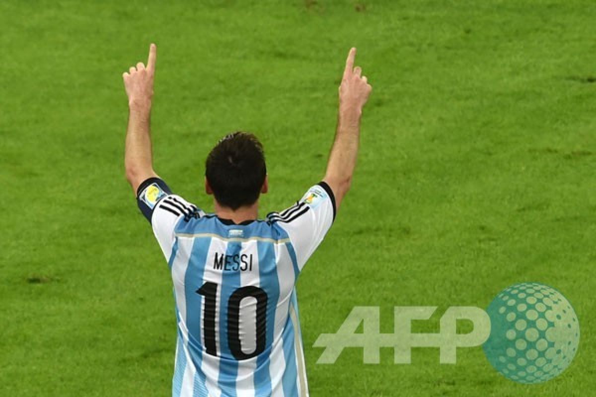 Tanpa Messi, Argentina kalahkan Italia 2-0