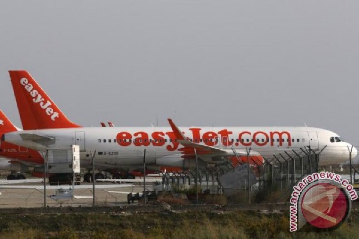 Pesawat easyJet dialihkan atas dugaan "percakapan mencurigakan"