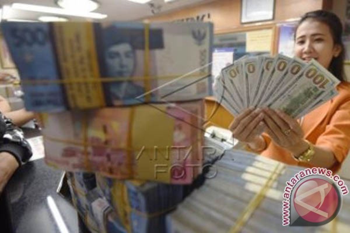 Rupiah Melemah Menjadi Rp13.465 per Dolar AS