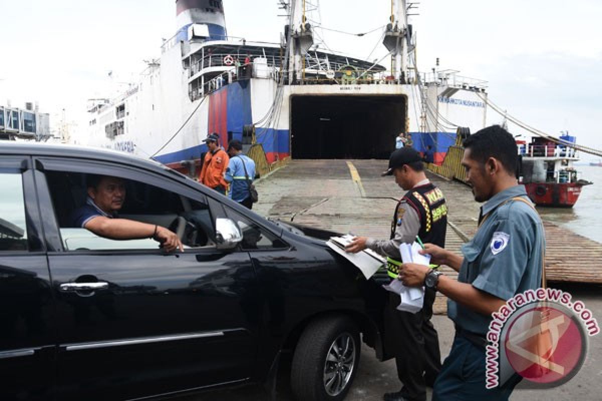 Pemudik melalui Tanjung Perak pada H-7 capai 38 ribu