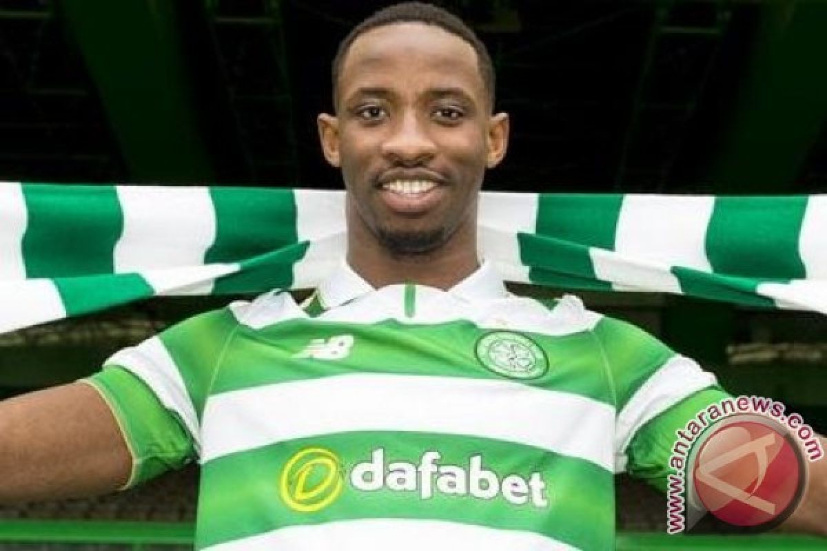 Celtic datangkan Moussa Dembele dari Fulham