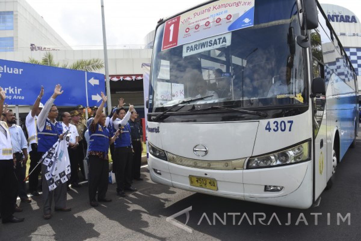 Pelindo III Berangkatkan 20 Bus Pemudik Gratis 