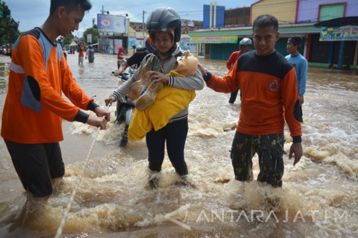 BPBD Pasuruan Siagakan Perahu Karet Antisipasi Banjir