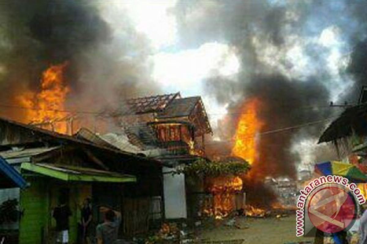 Lagi, Kebakaran Hanguskan Lima Rumah Di Sampit 