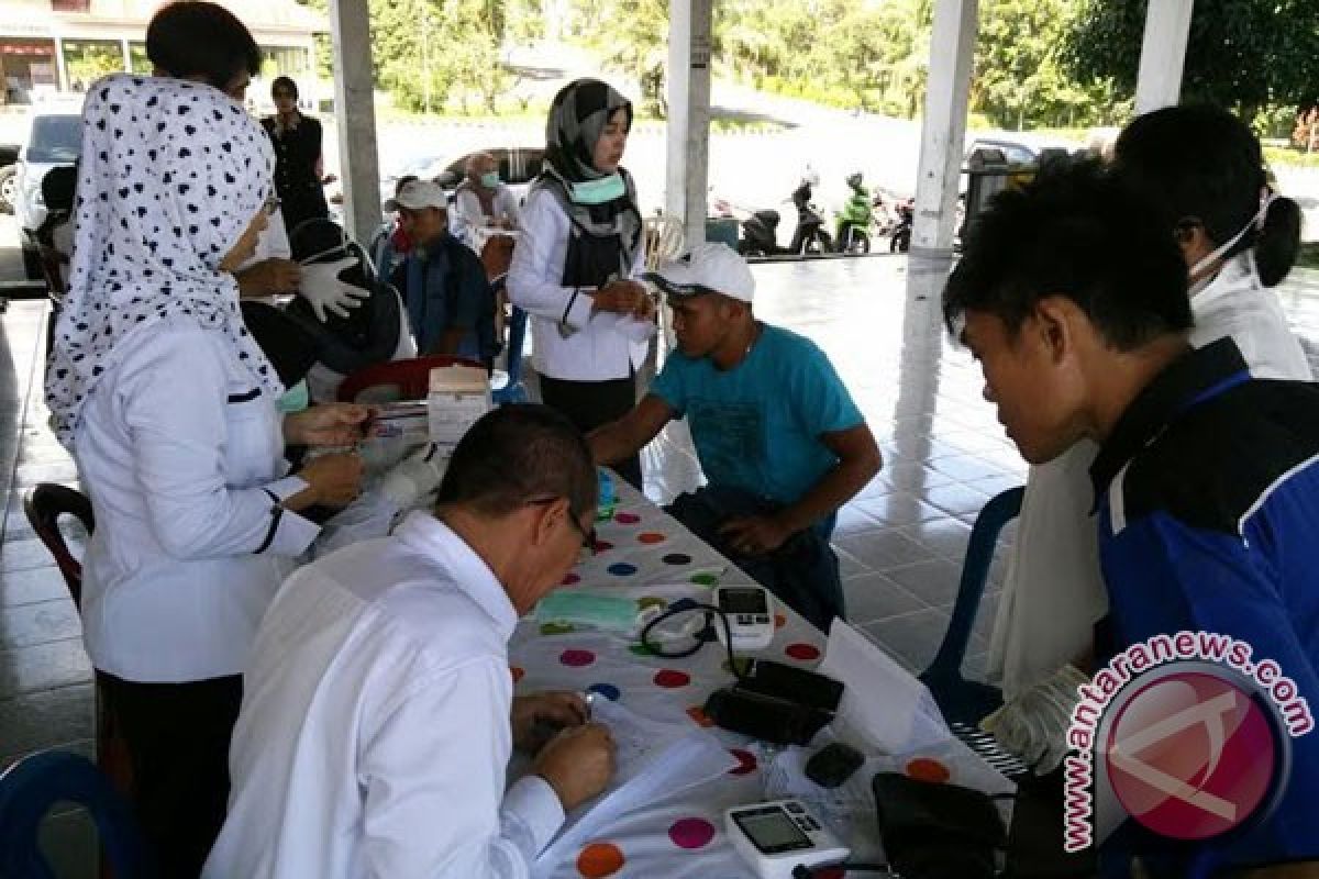 Sopir angkutan di Rejanglebong jalani tes kesehatan