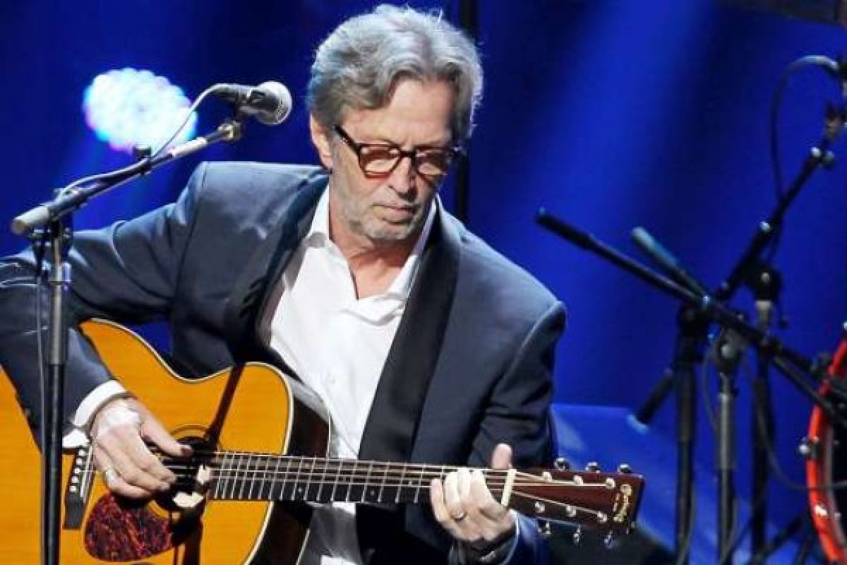 Neuropati Perifer Halangi Eric Clapton Bermain Gitar
