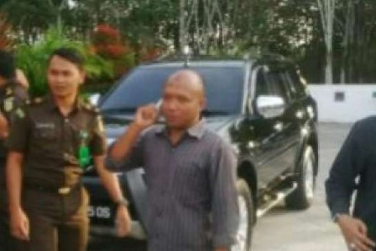 Kejari Kuansing Tahan Tersangka Penjual Tanah Desa Seluas 3 Hektare