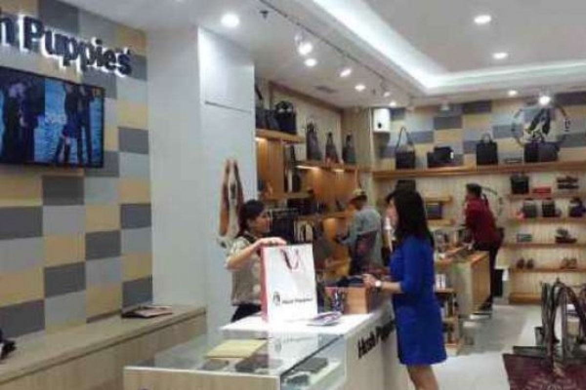 Buka Outlet di Mal SKA, Hush Puppies Terbar Diskon Menarik