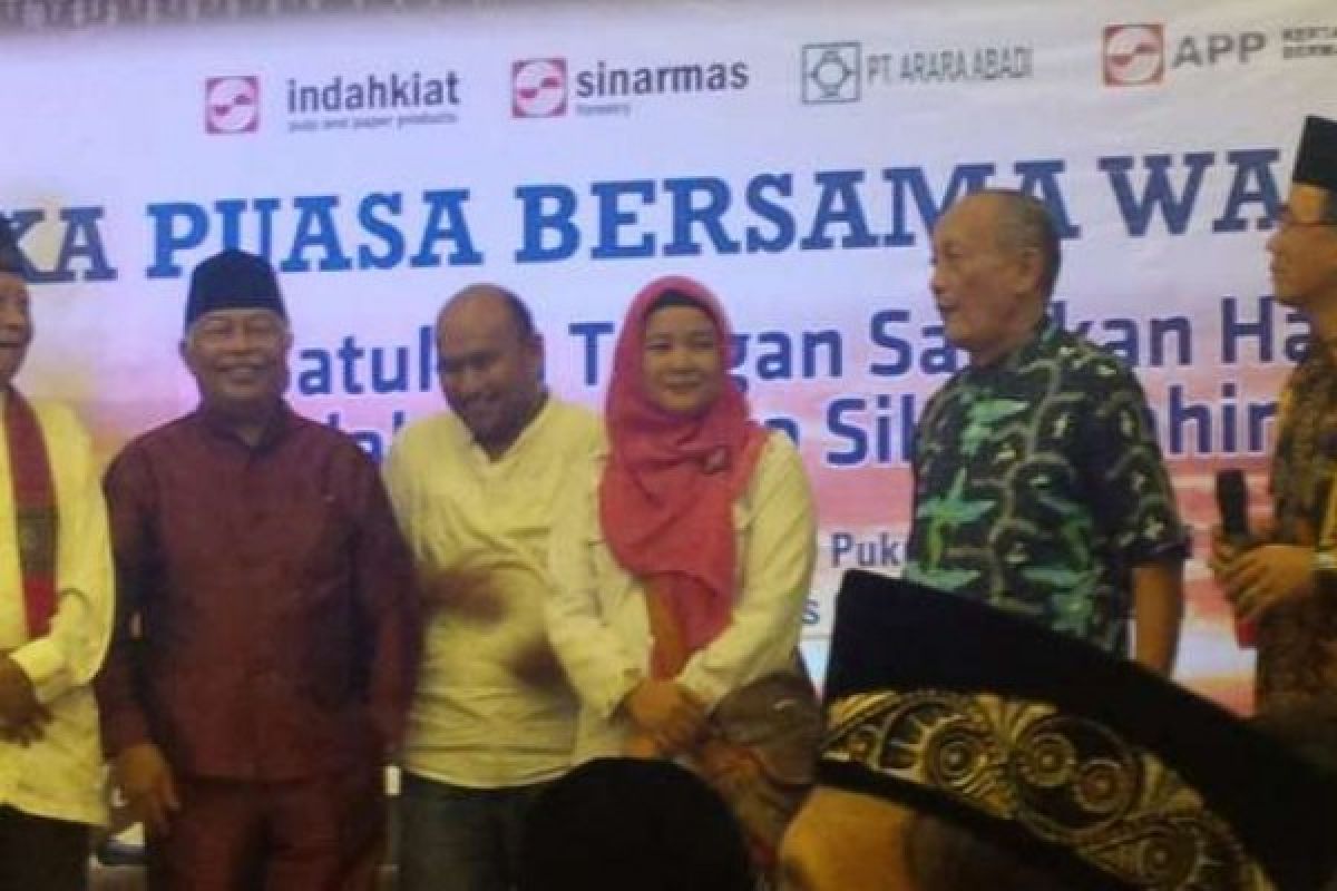 Wartawati Antara Riau Peroleh Umroh Gratis dari PT IKPP Tbk