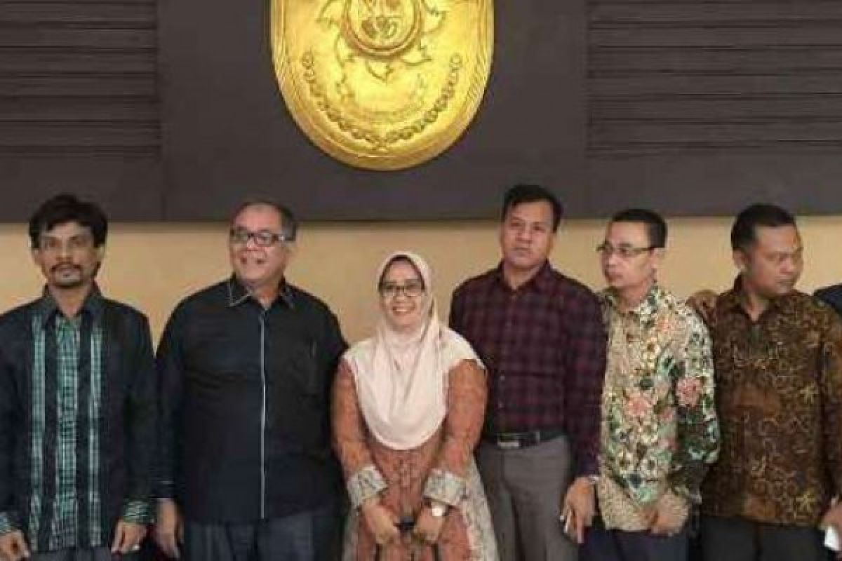 Advertorial - Anggota DPRD Riau Konsultasikan SK RTRW Pada MA